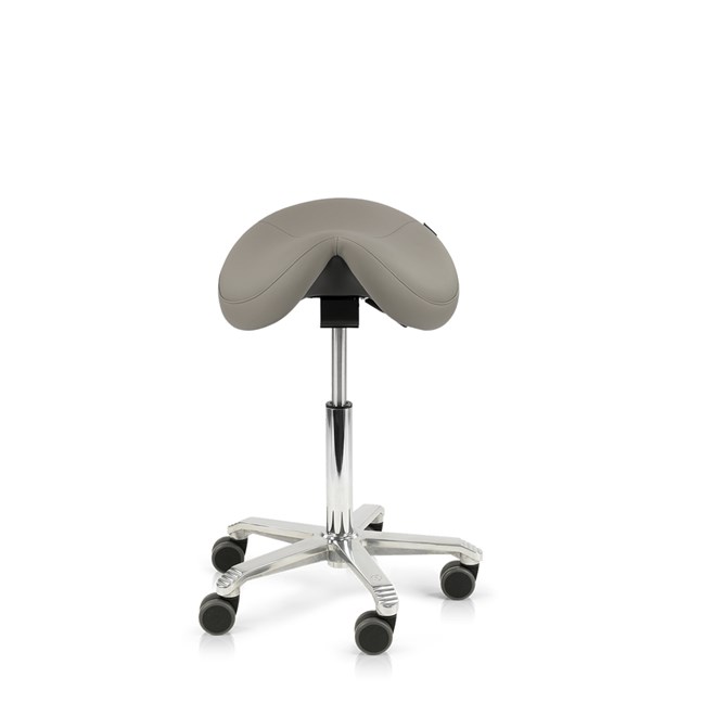 Jumper High Saddle with adjustable seat tilt